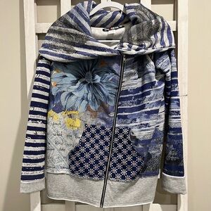 Desigual Zip Up Floral Stripe hoodie / collar